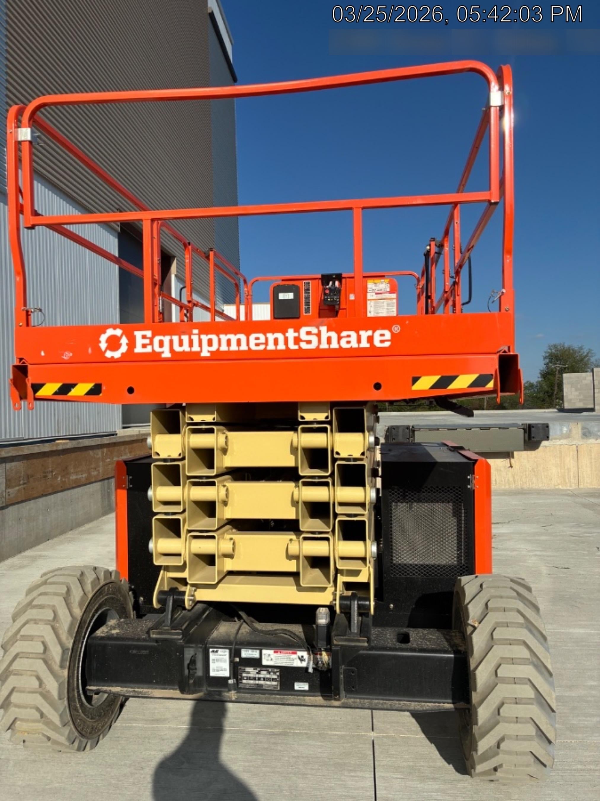 2025 JLG RT4394