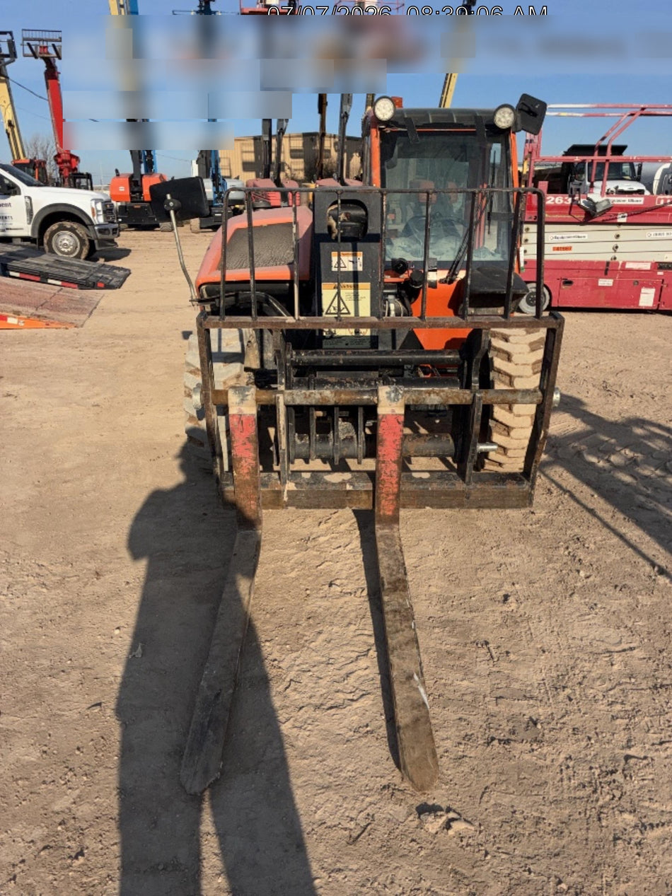 2020 JLG G5-18A Cab/Heat/Air, NM Solid Tires, Beacon w/48" Carriage, 48" Pallet Forks
