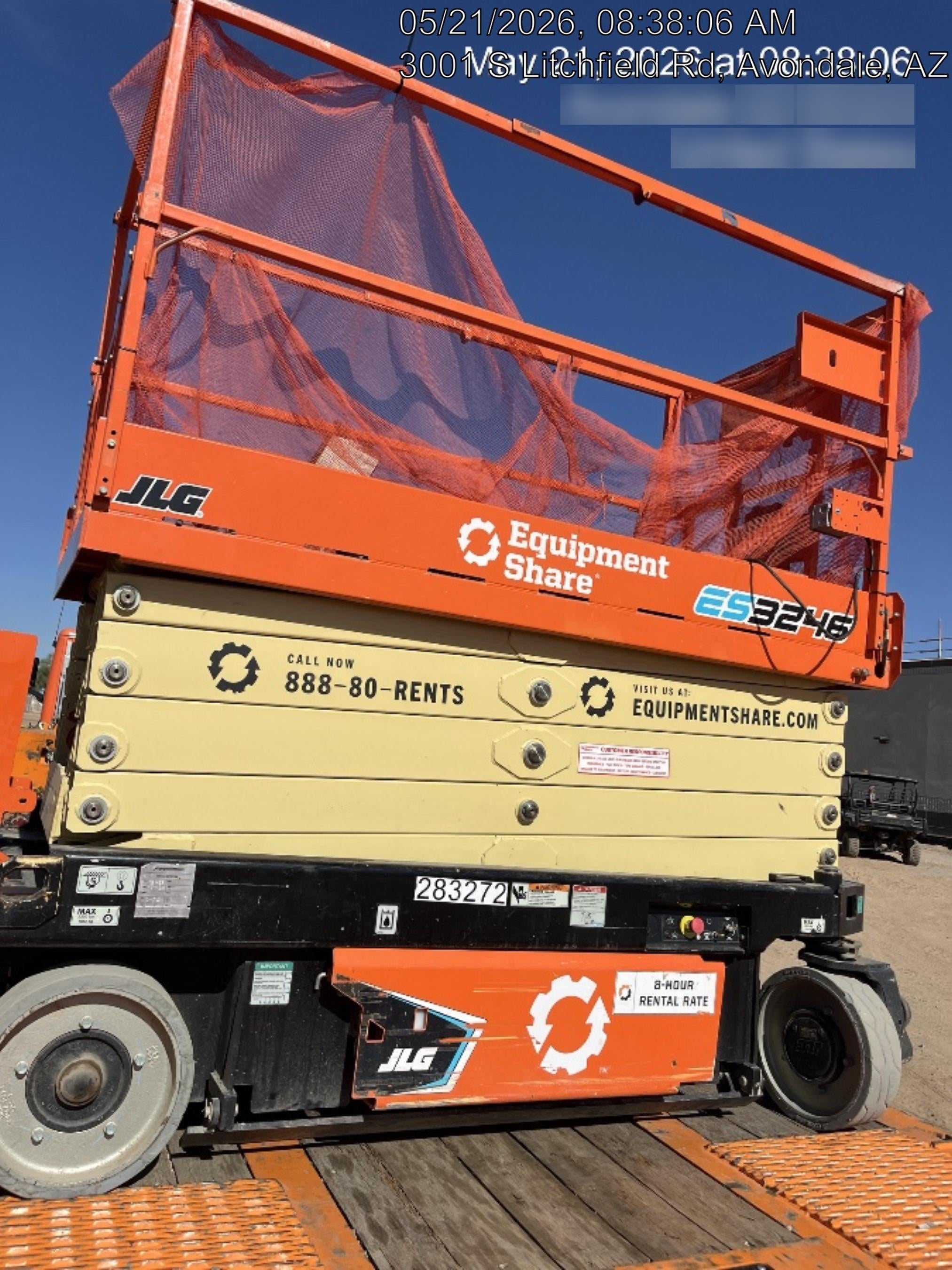 2022 JLG ES3246
