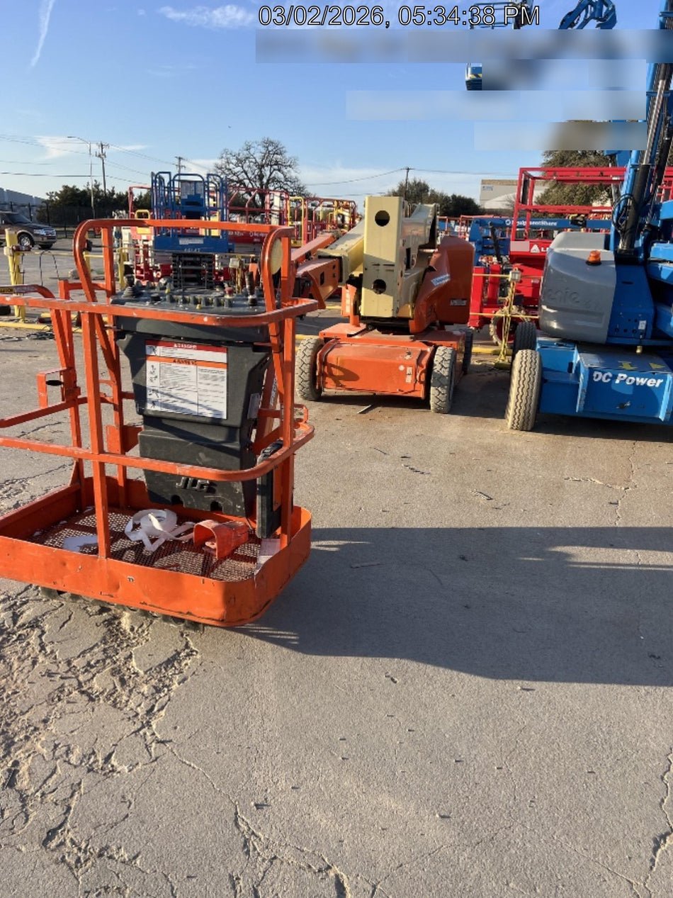 2019 JLG E400AJPN