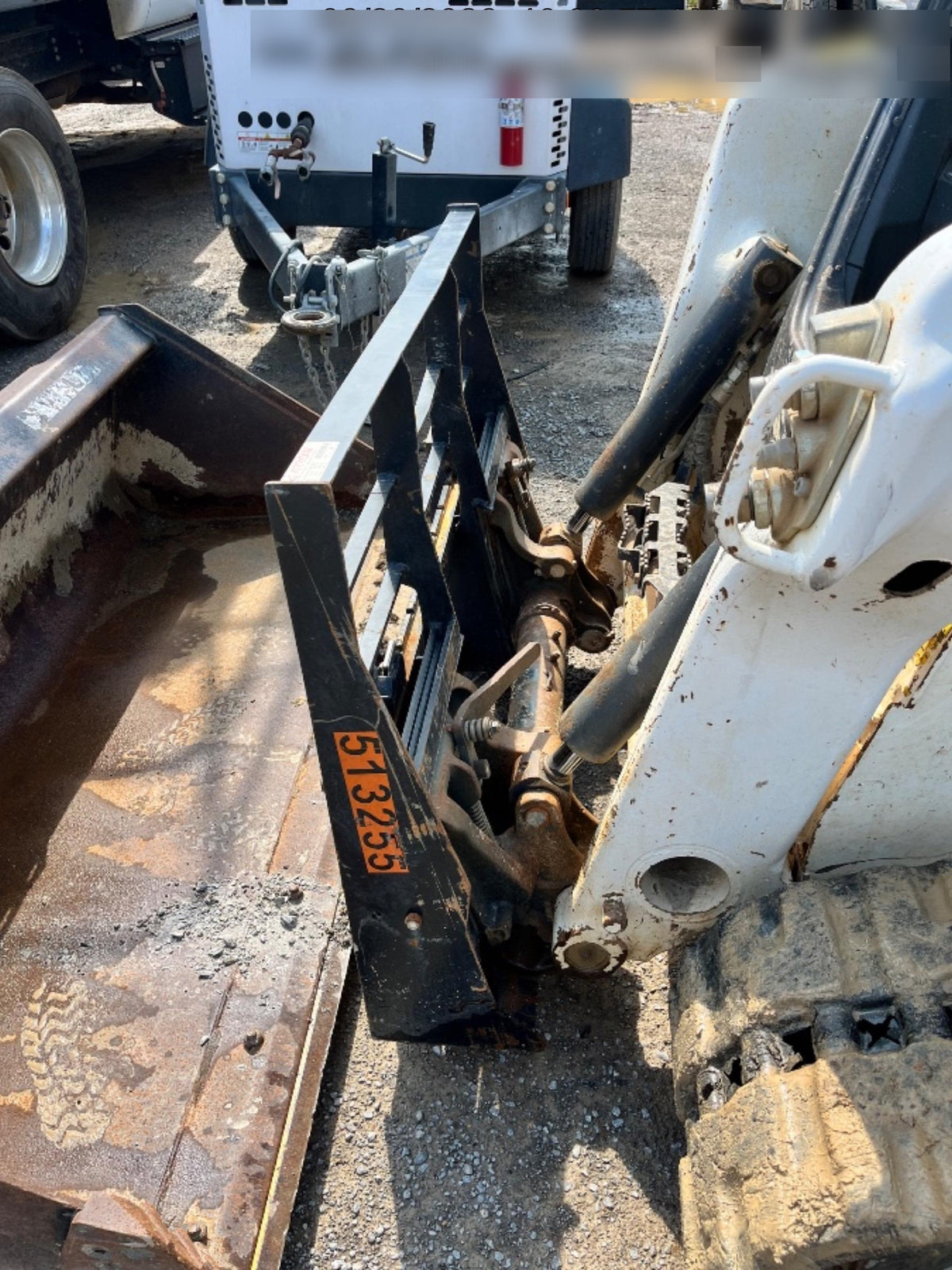 2025 ARROW MATERIAL HANDLING F5100CB