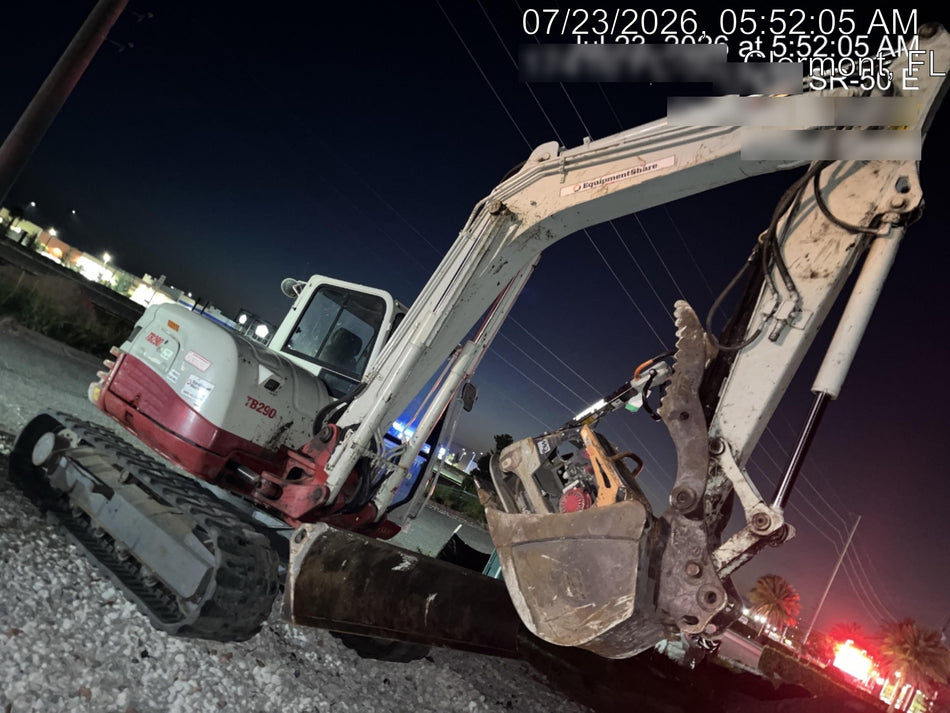 2021 TAKEUCHI TB290C