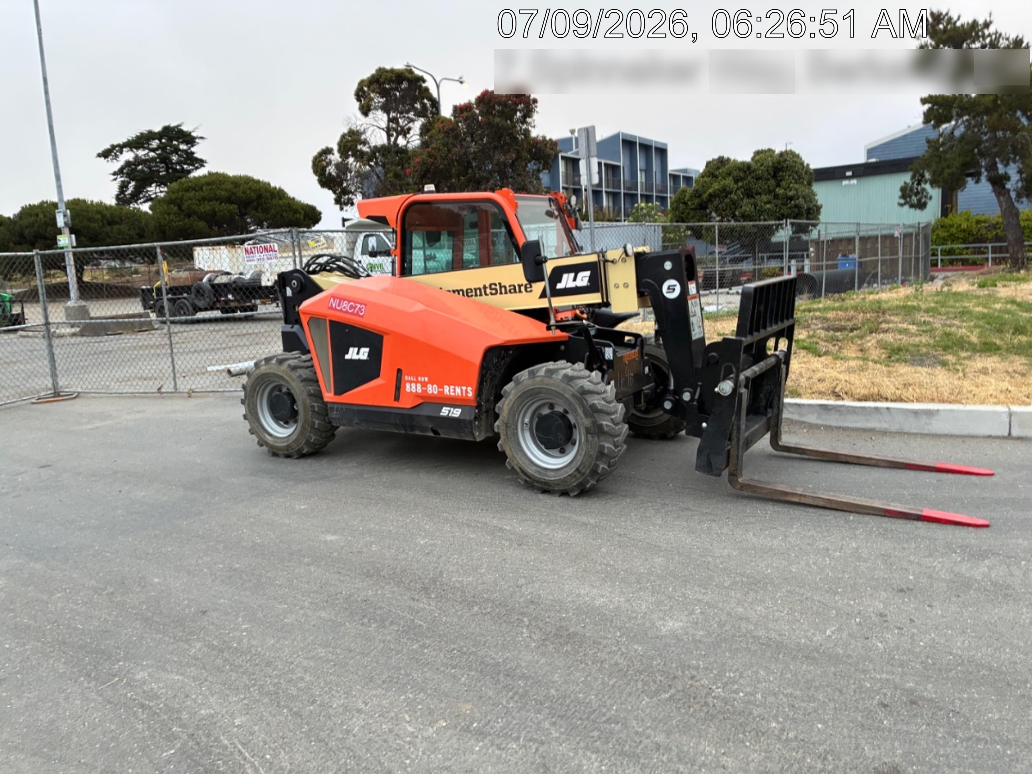 2025 JLG 519