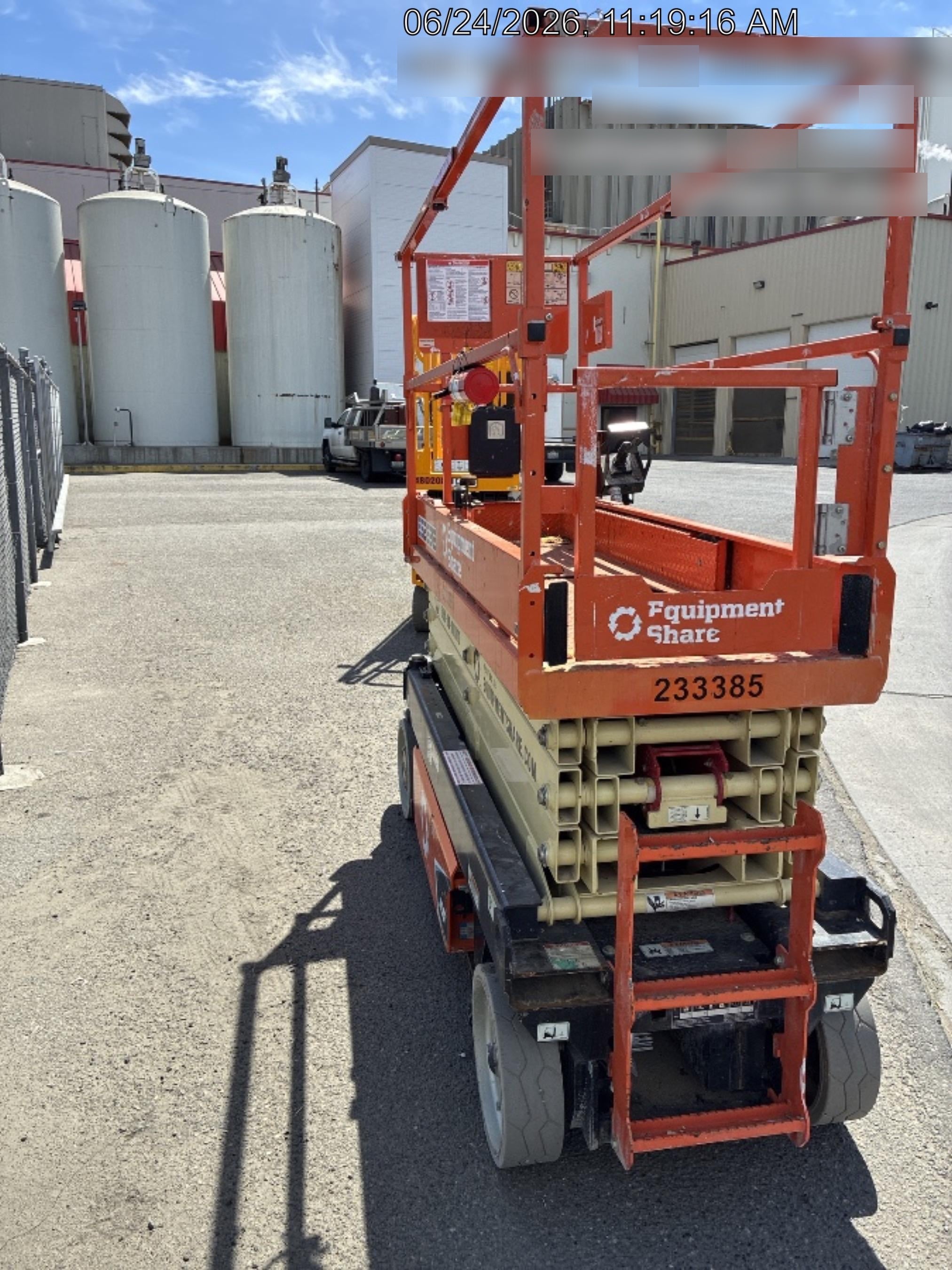 2022 JLG ES2632