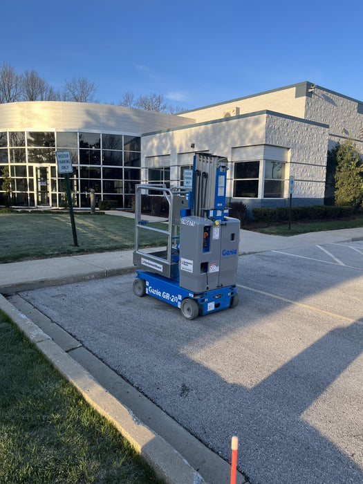 2021 GENIE GR-20
