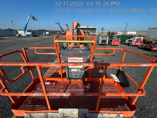 2019 JLG 800AJ