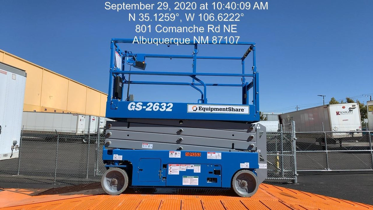 2020 Genie GS-2632 Solid NM Tires, Folding Rails with Half-Height Swing Gate, Beacon