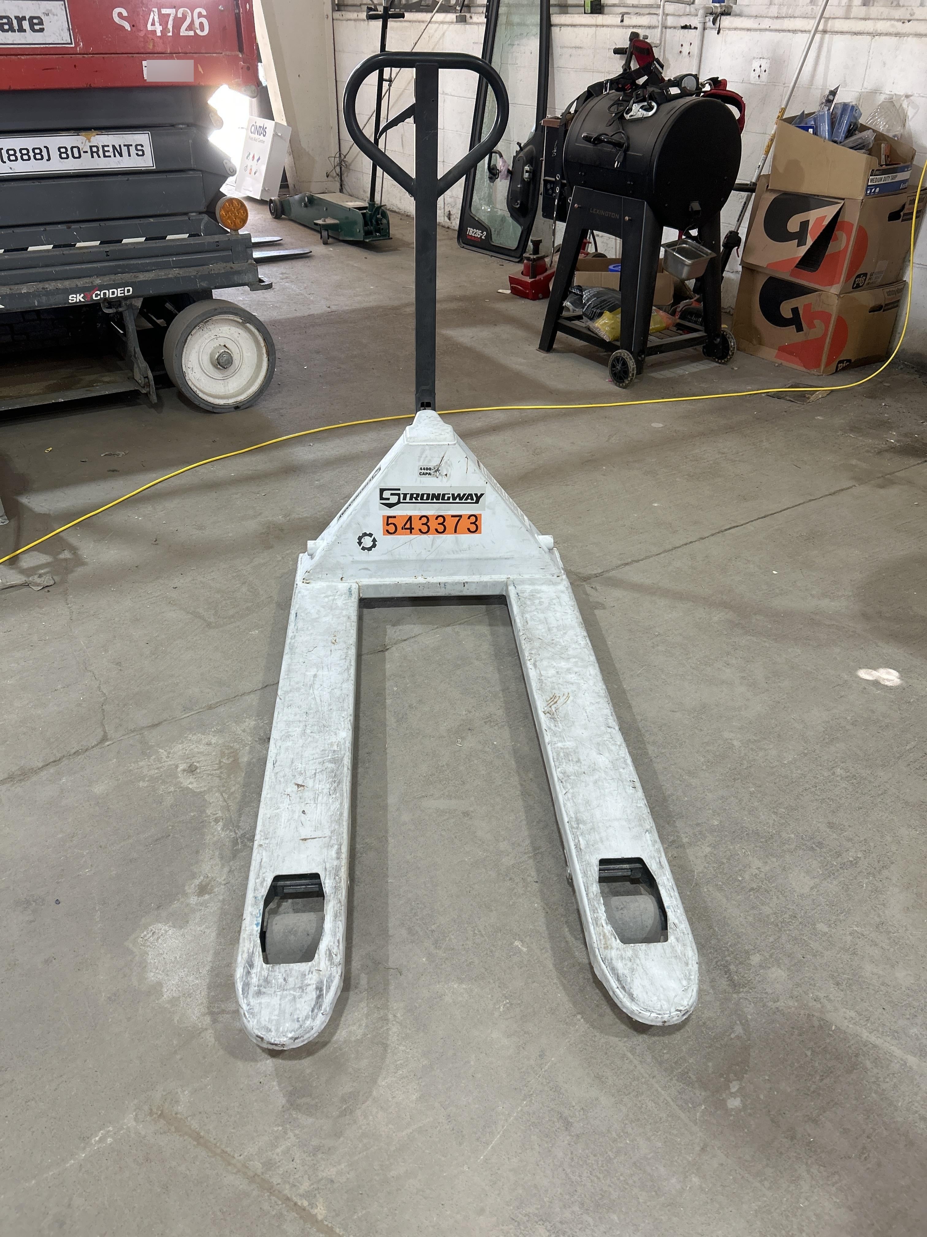 2025 STRONGWAY 4400 lb Pallet Jack