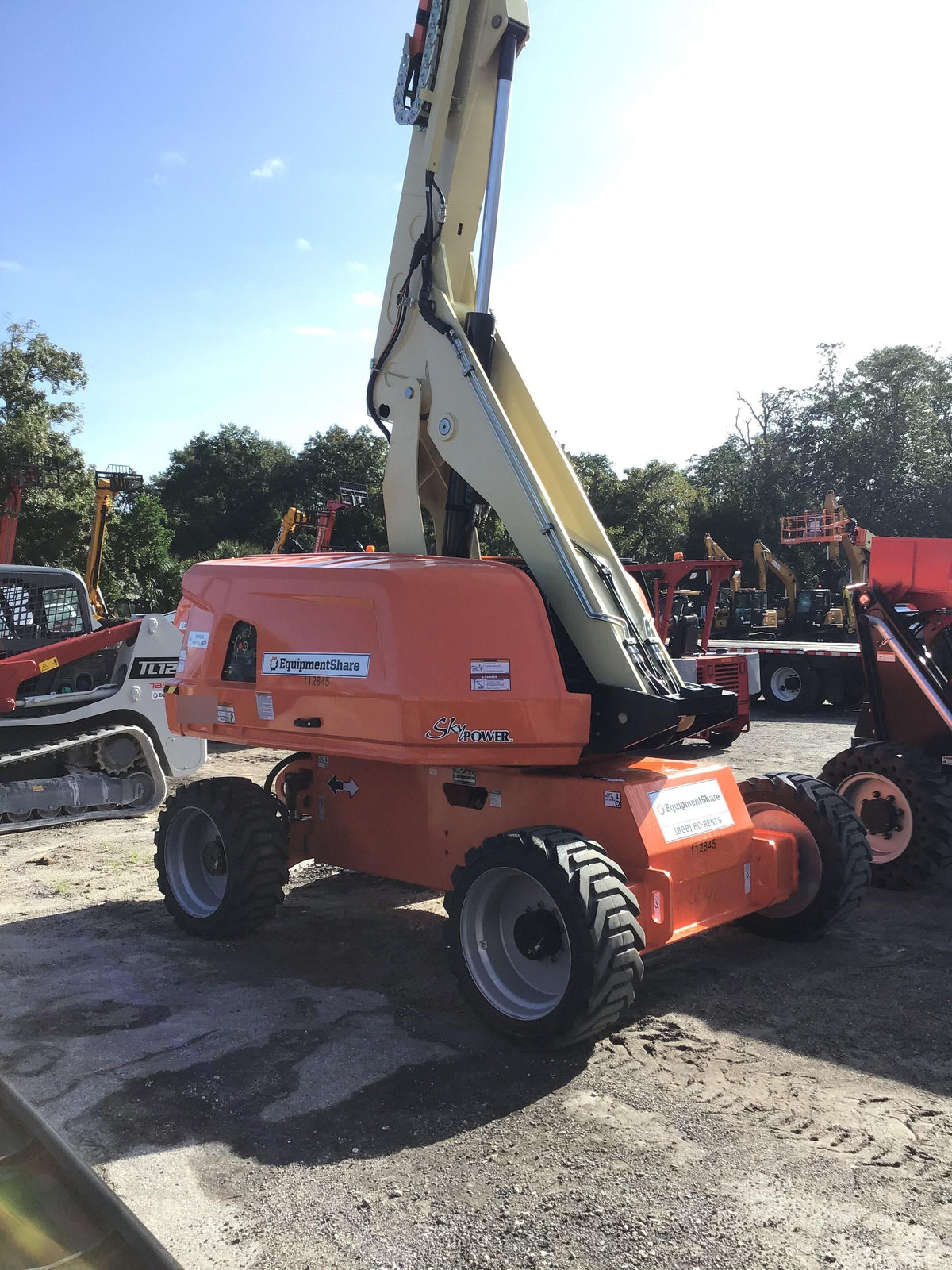 2020 JLG 660SJ