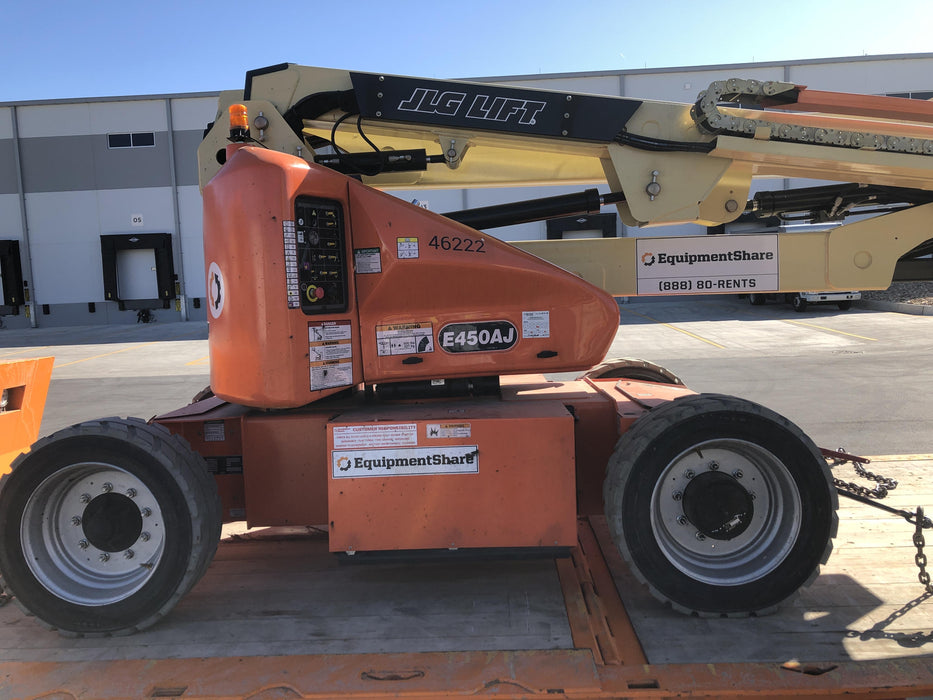 2019 JLG E450AJ