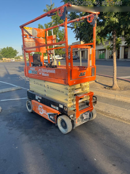 2022 JLG ES1932