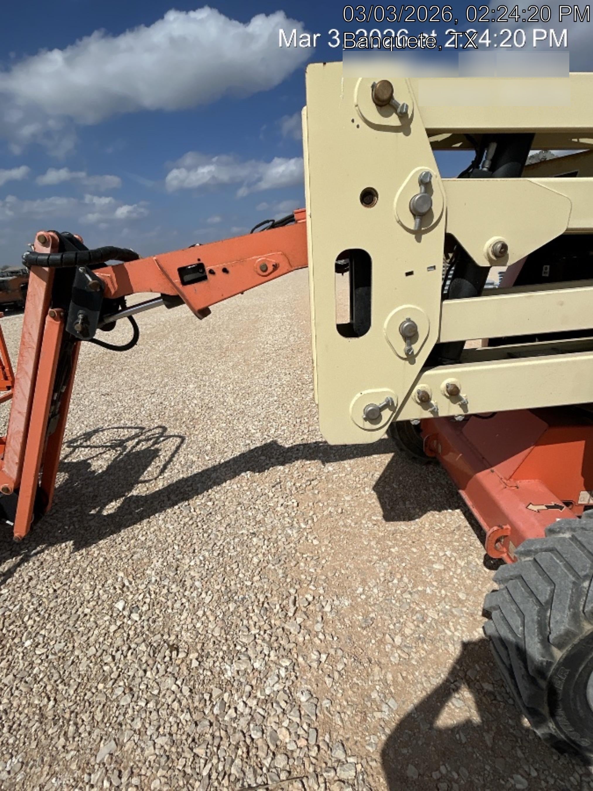 2019 JLG 450AJ