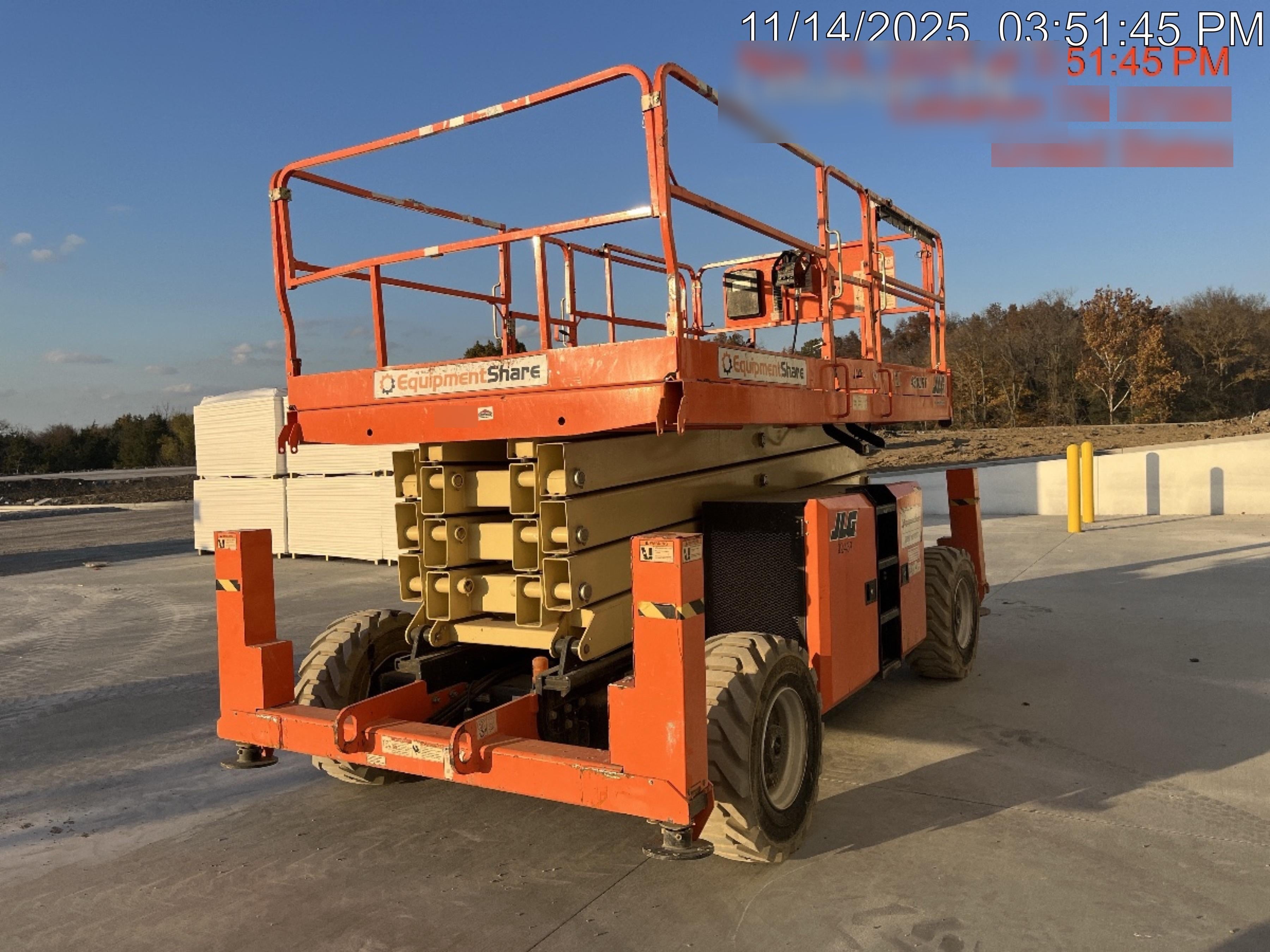 2019 JLG 430LRT