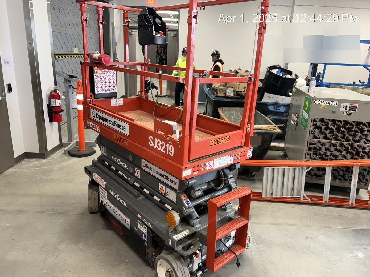 2022 SKYJACK SJ3219