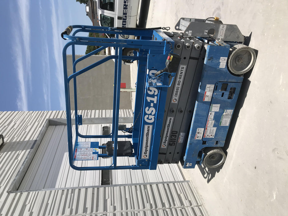2019 Genie GS-1930 Fixed Rails with Chain Entry