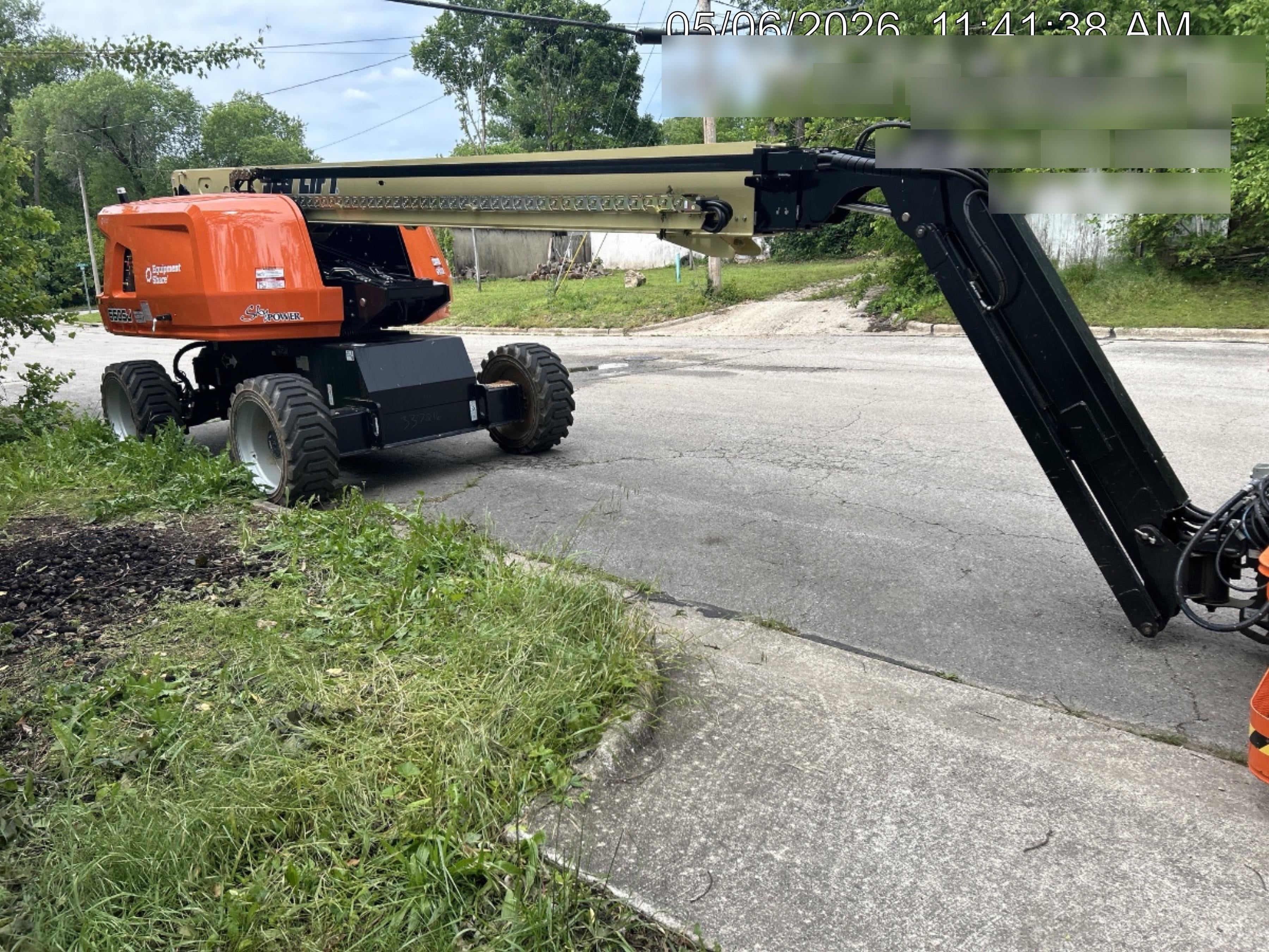 2025 JLG 660SJ