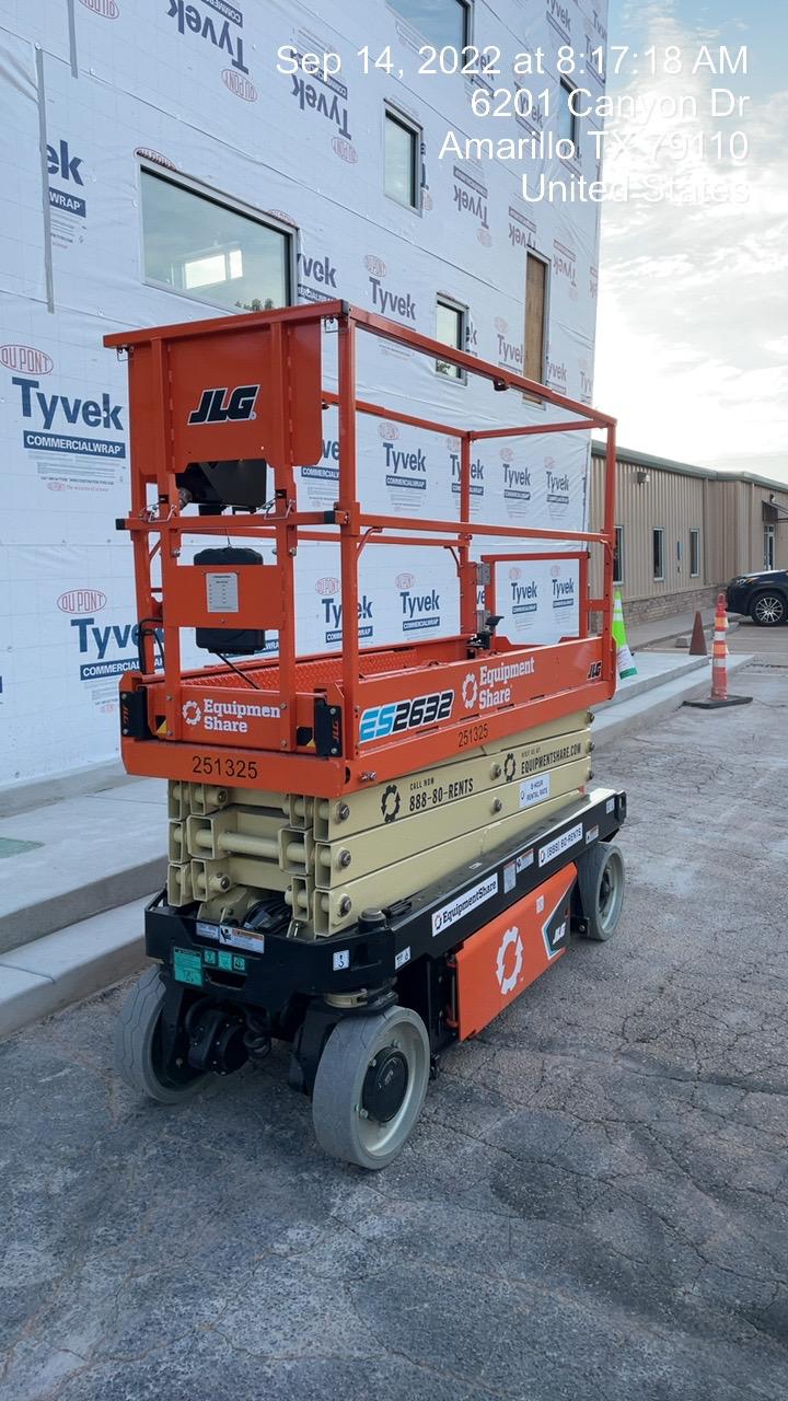 2022 JLG ES2632