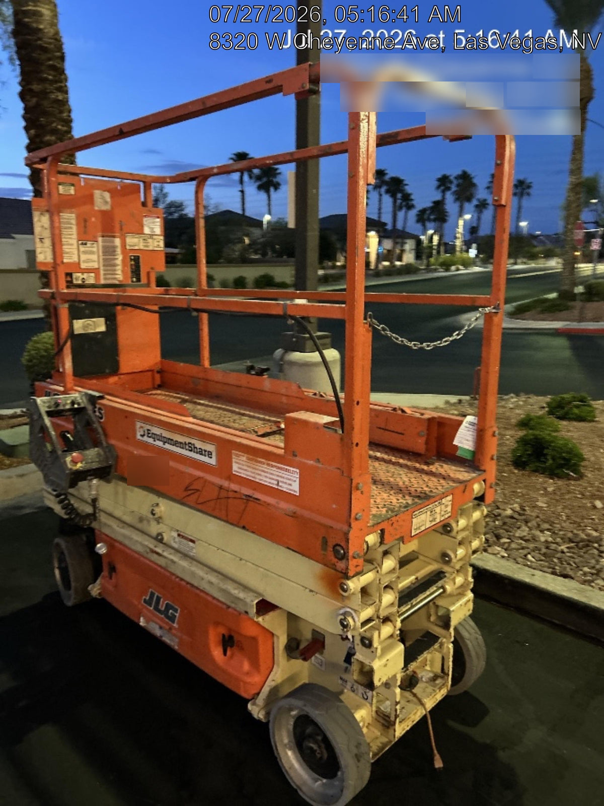 2016 JLG 1930ES Standard Options