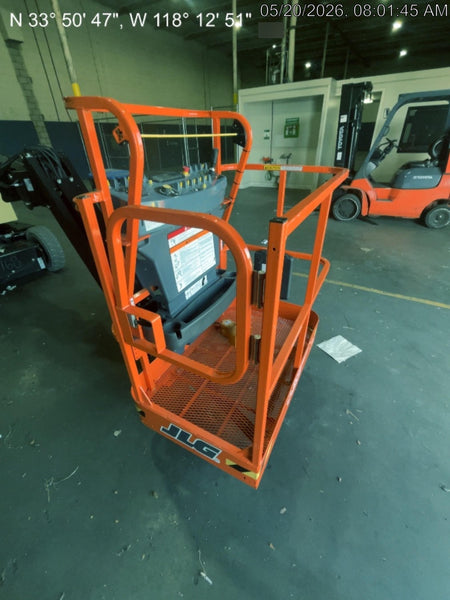2025 JLG E300AJP
