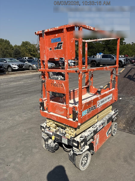 2021 JLG ES1330L