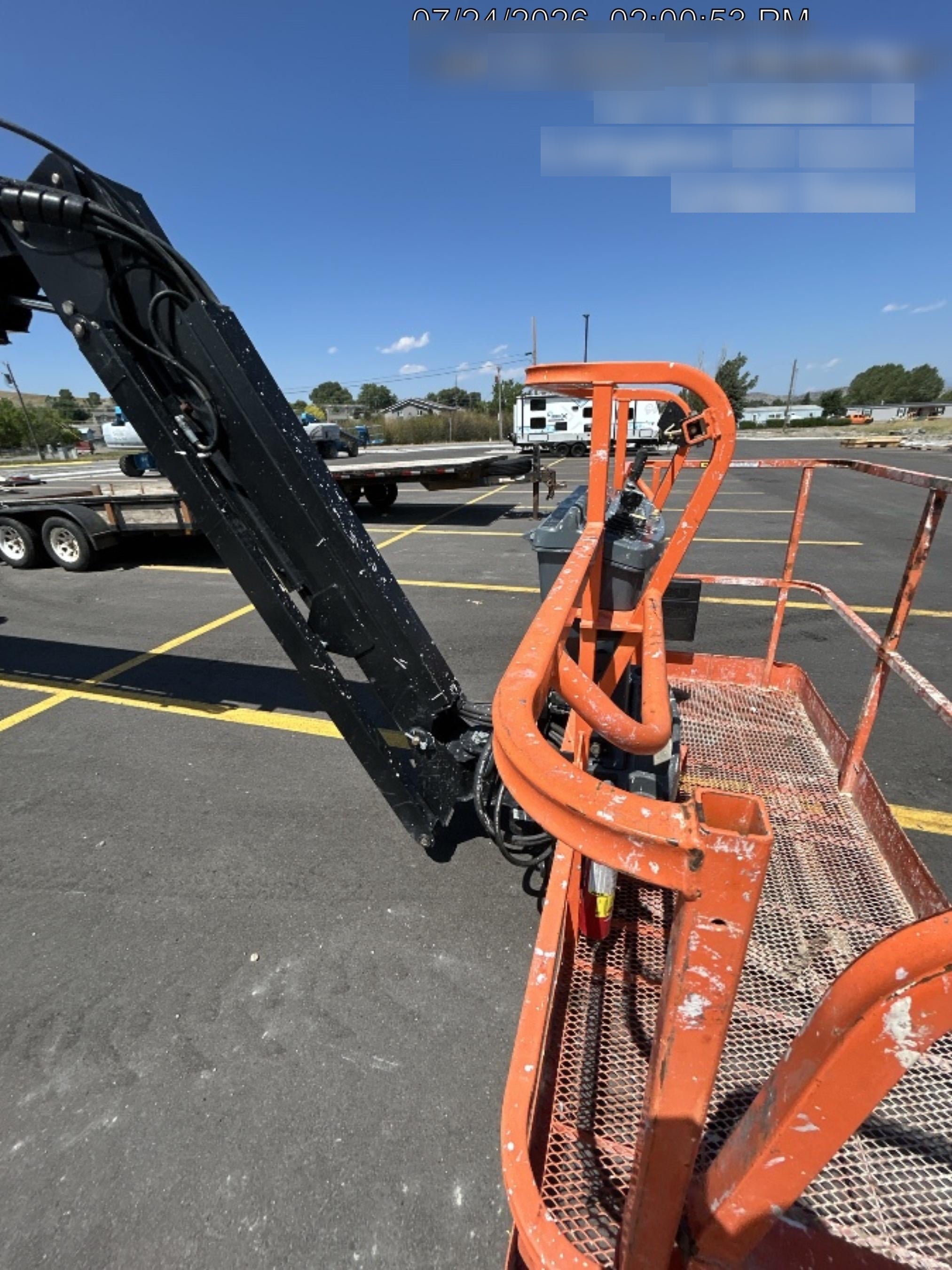 2023 JLG 660SJ