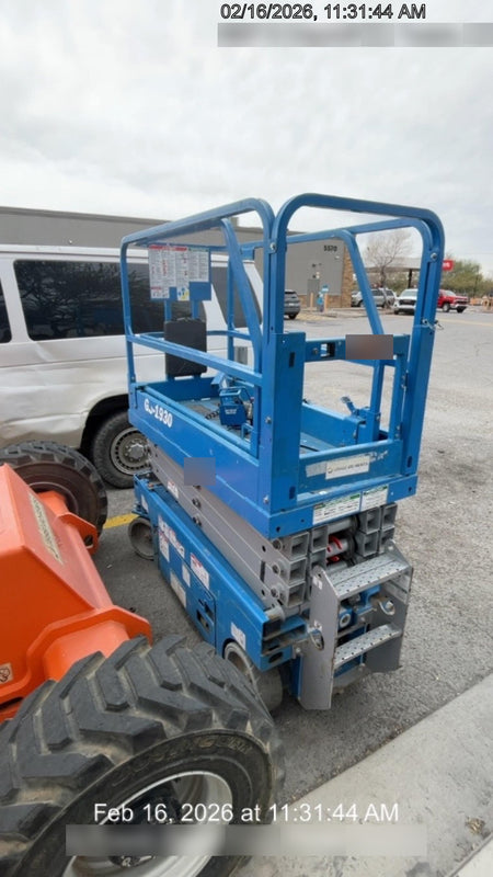 2019 Genie GS-1930 Half Height Swing Gate, 800W Inverter