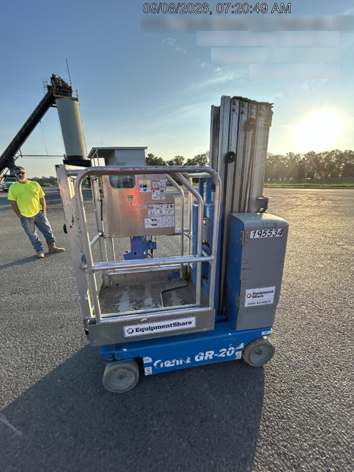 2021 GENIE GR-20