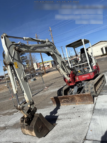 2021 TAKEUCHI TB250-2