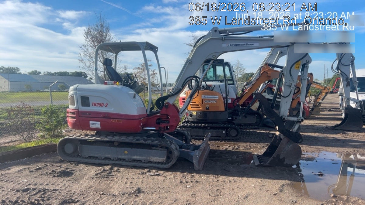 2023 TAKEUCHI TB250-2R