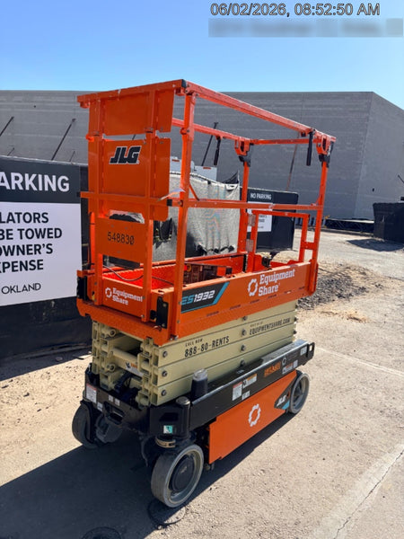 2025 JLG ES1932