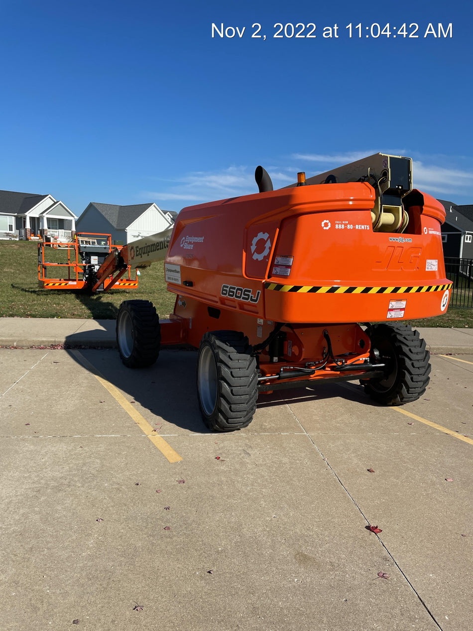 2022 JLG 660SJ