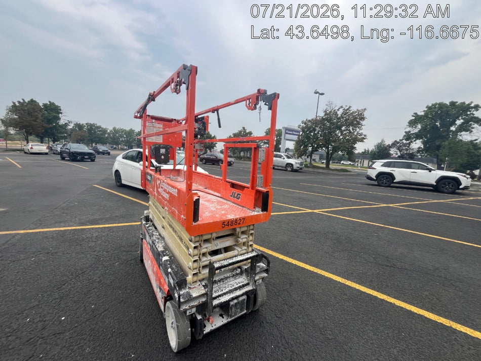 2025 JLG ES1932