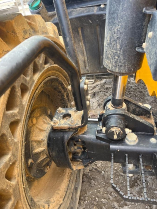 2019 JCB 509-42 Cab/Heat/Air, 74 HP, Solid Tires, STD Worklight, Beacon, Aux Hydraulics, Lifting Eye, Back up Alarm w/66" Carriage/60" Forks