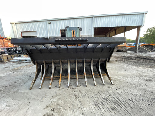 2015 WERK-BRAU 4 cu yd Bucket - Werk-Brau