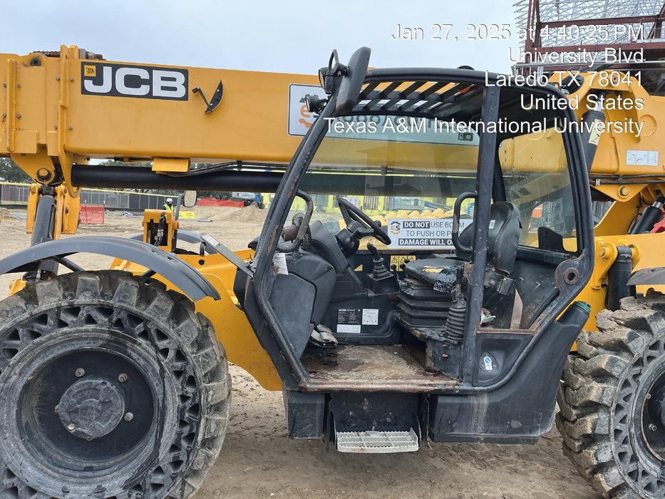 2019 JCB 510-56 JCB 510-56 74 HP w/Open ROPS, Beacon, Aux Hydraulics, Worklights, Solid Tires