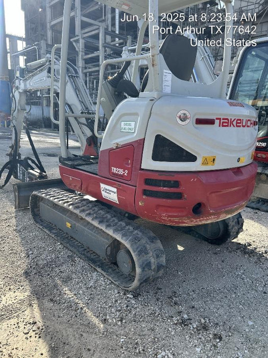 2021 TAKEUCHI TB235-2R