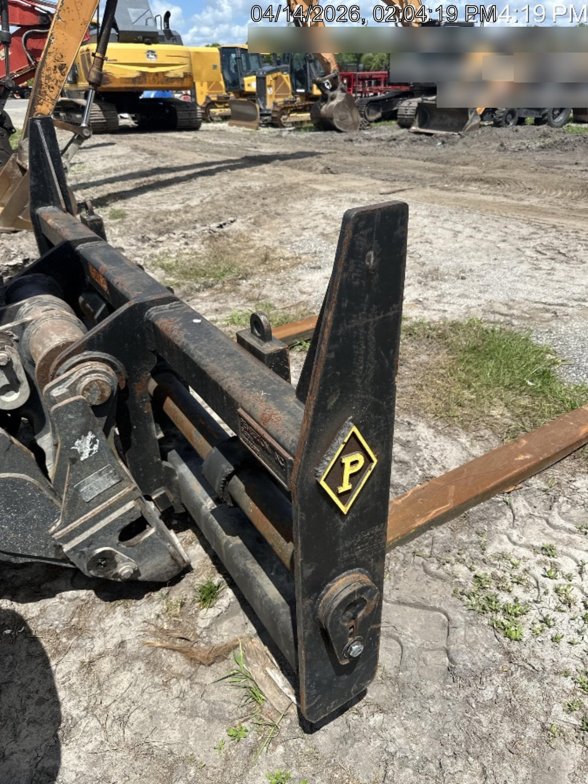 2022 PEMBERTON 72" Utility Forks