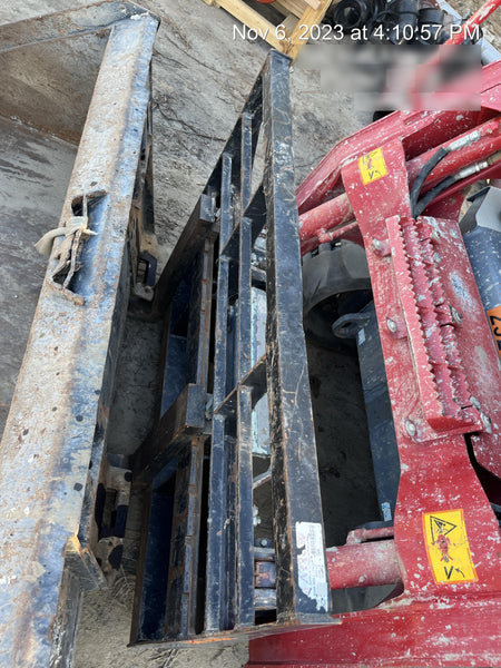 2019 ARROW MATERIAL HANDLING 60" Pallet Forks - Arrow