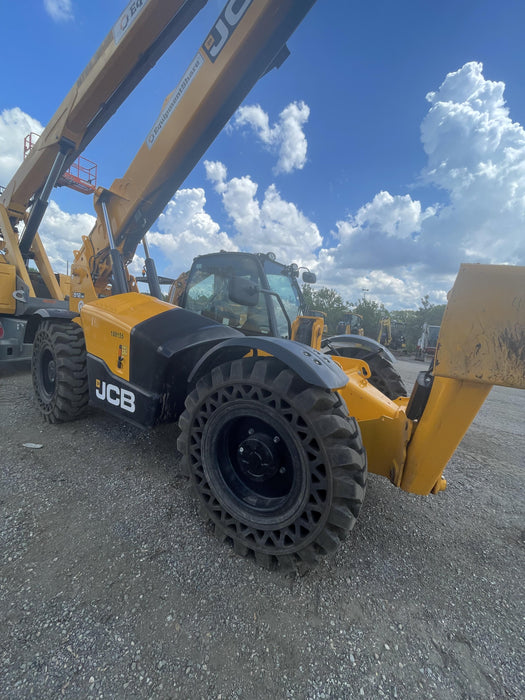 2021 JCB 512-56