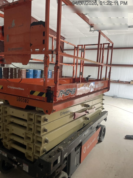 2022 JLG R4045