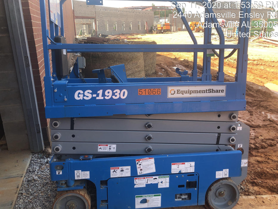 2019 Genie GS-1930 Fixed Rails with Chain Entry