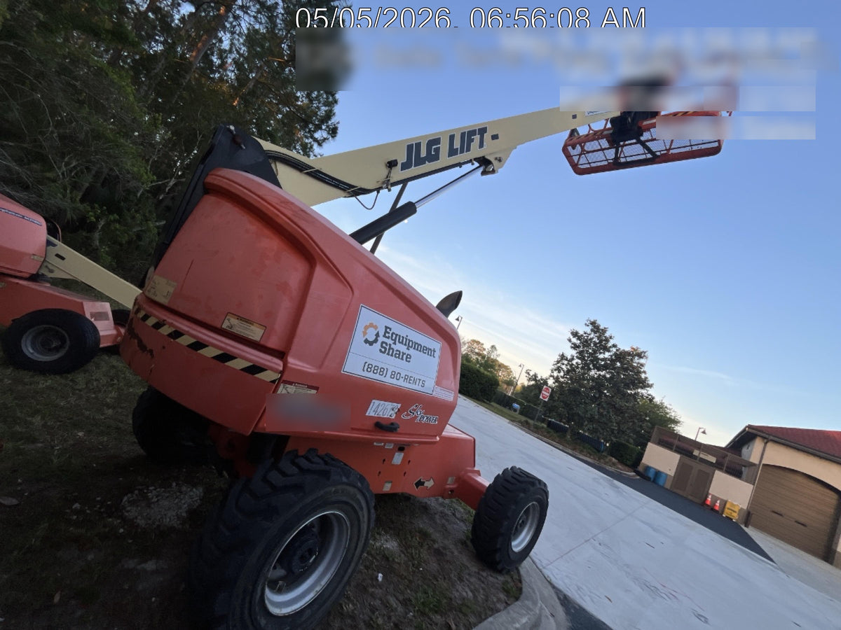 2021 JLG 400S