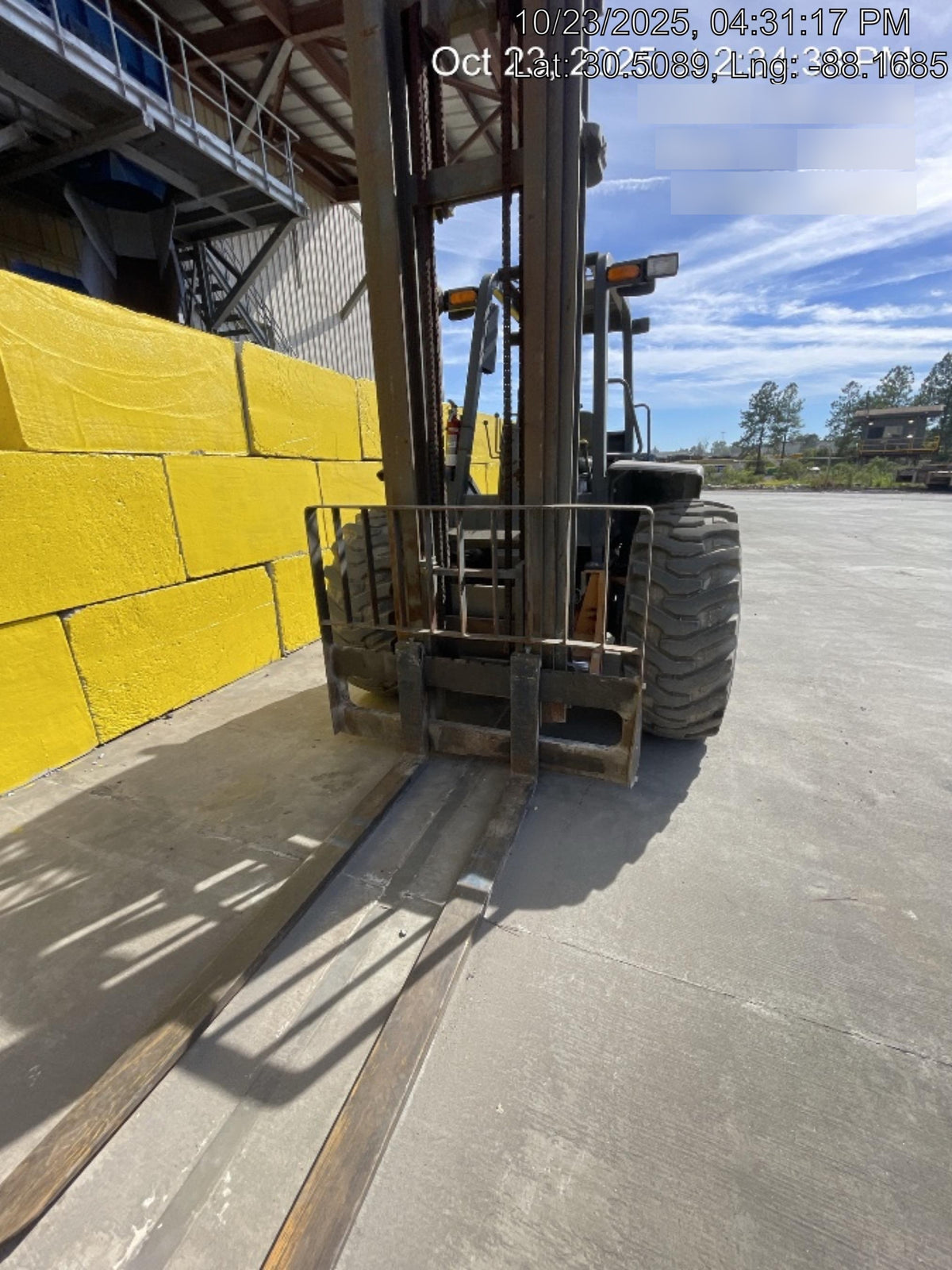 2019 CASE 588H