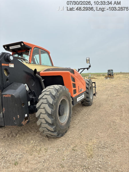 2021 JLG 1732