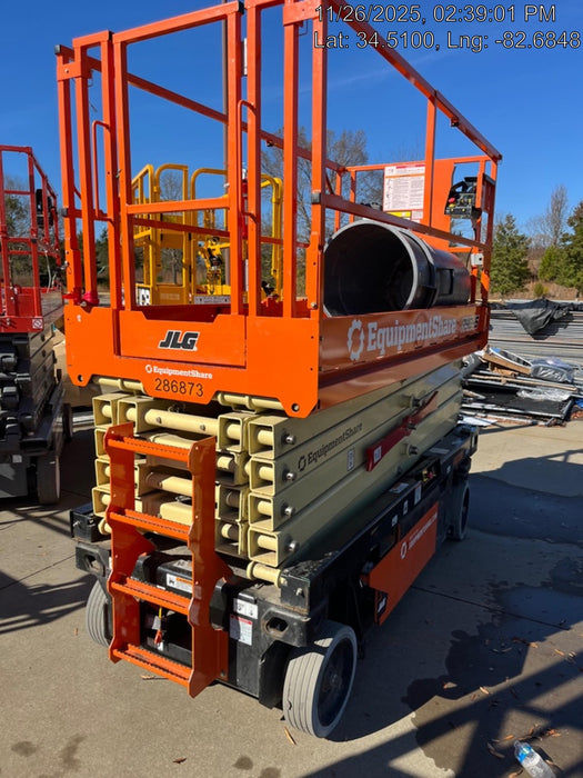 2022 JLG R4045