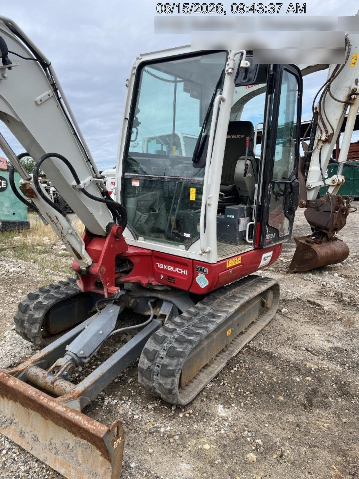 2021 TAKEUCHI TB235-2CR