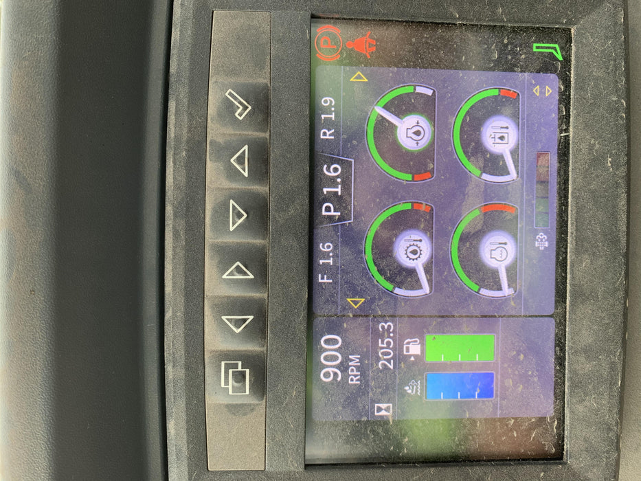 2020 JOHN DEERE 700L