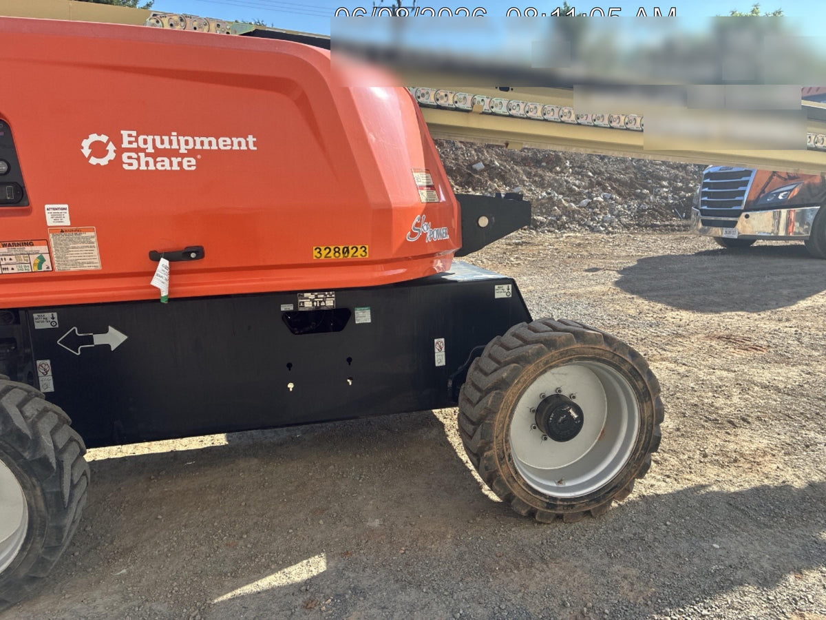 2023 JLG 660SJ