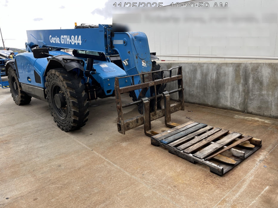 2018 GENIE GTH-844