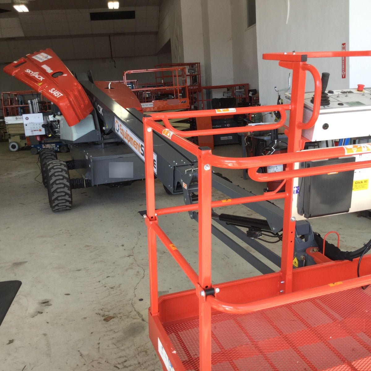 2016 SKYJACK SJ45T+